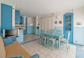 Flat House 302